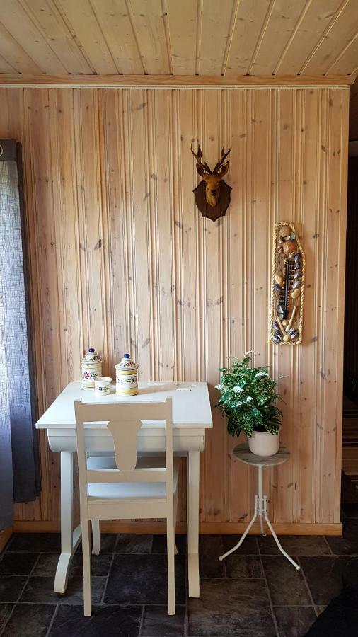 Farmer Apartment Laukvik Kültér fotó