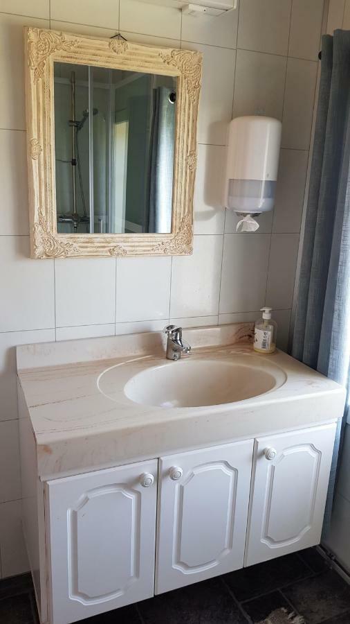 Farmer Apartment Laukvik Kültér fotó